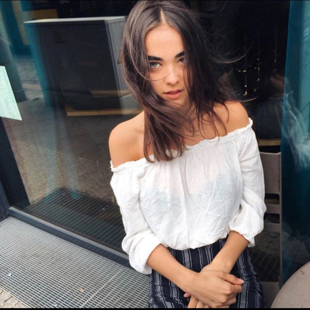 Brandy Melville white maura off the shoulder top